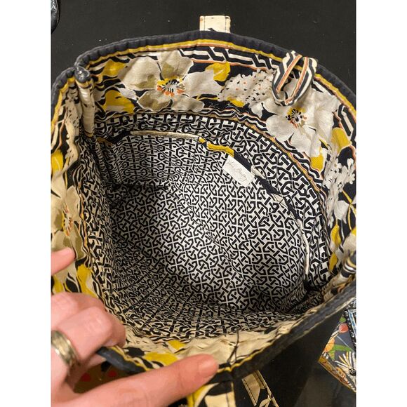 Vera Bradley Retired Dogwood Holiday Tote Yellow Black Purse Floral Bag - Picture 3 of 10